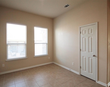 2603 Saddle Blanket Pl - Photo Thumbnail 14