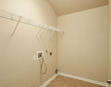 2603 Saddle Blanket Pl - Photo Thumbnail 9