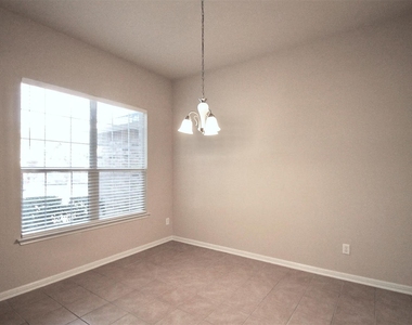 2603 Saddle Blanket Pl - Photo Thumbnail 5