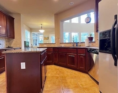 7908 Menler Dr - Photo Thumbnail 4