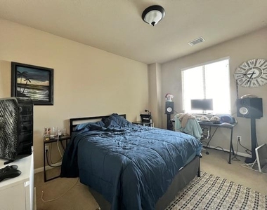 7908 Menler Dr - Photo Thumbnail 17