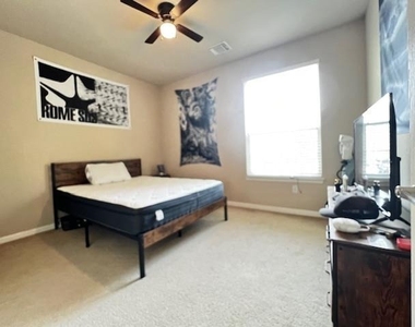 7908 Menler Dr - Photo Thumbnail 19