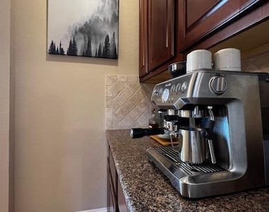 7908 Menler Dr - Photo Thumbnail 8