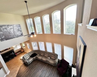 7908 Menler Dr - Photo Thumbnail 15