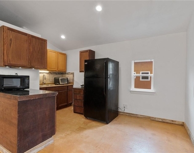 4414 Diane Dr - Photo Thumbnail 5