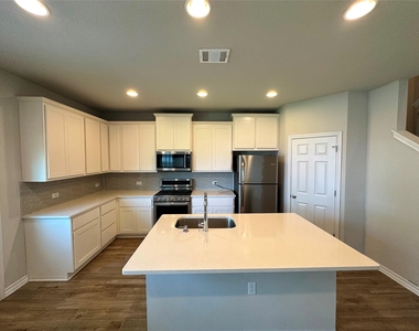 1624 Caballo Blanco Rd - Photo Thumbnail 4