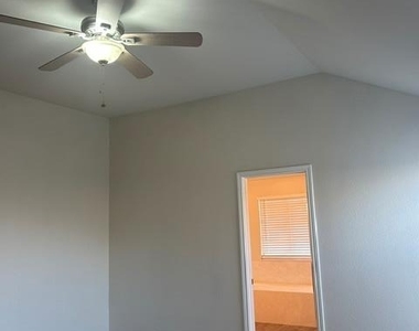 108 Pond Way - Photo Thumbnail 19