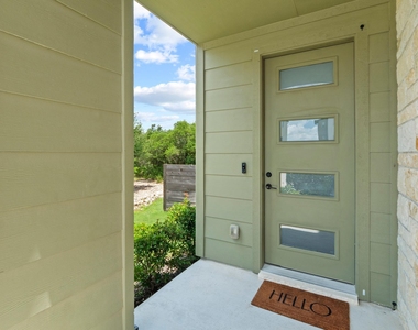 5315 La Crosse Ave - Photo Thumbnail 1