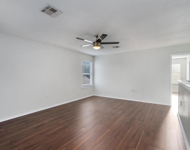 3516 Sand Dunes Ave - Photo Thumbnail 15