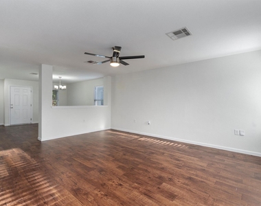 3516 Sand Dunes Ave - Photo Thumbnail 6