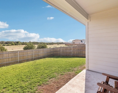 1208 Tipton St - Photo Thumbnail 5