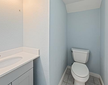 8524 Dryfield Dr - Photo Thumbnail 11