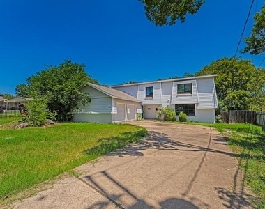 8524 Dryfield Dr - Photo Thumbnail 2