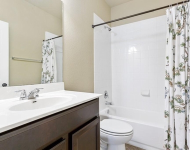 12508 Jen Ln - Photo Thumbnail 13