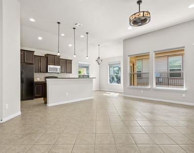 12508 Jen Ln - Photo Thumbnail 4