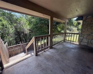 11101 Oak Branch Dr - Photo Thumbnail 16