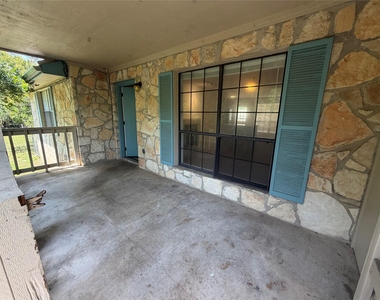 11101 Oak Branch Dr - Photo Thumbnail 12