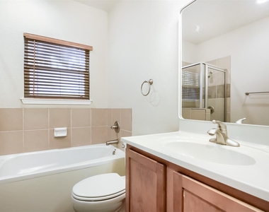 15314 Oklahoma St - Photo Thumbnail 9