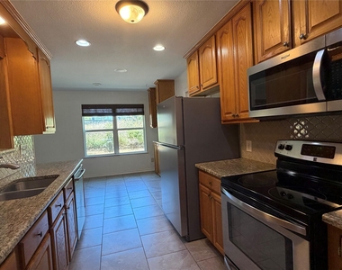801 Brushy Creek Dr - Photo Thumbnail 2