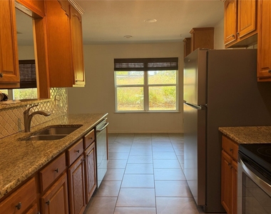 801 Brushy Creek Dr - Photo Thumbnail 3