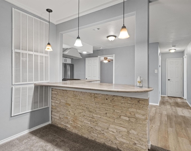 5501 Spring Meadow Rd - Photo Thumbnail 16