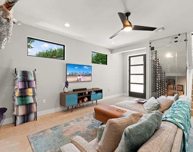 4801 Munson St - Photo Thumbnail 6