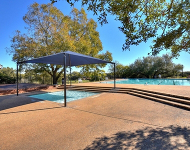 11125 Pinehurst Dr - Photo Thumbnail 20