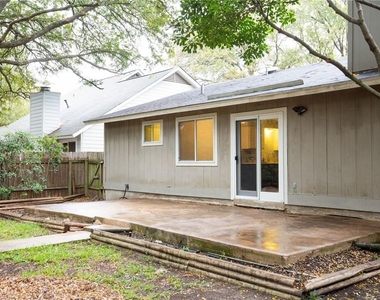 9708 Moorberry St - Photo Thumbnail 22