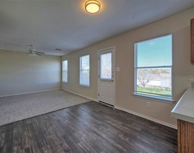 257 Prairie Verbena Dr - Photo Thumbnail 16