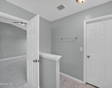 490 Hillside Drive - Photo Thumbnail 24