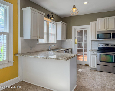 1031 Inwood Terrace - Photo Thumbnail 6