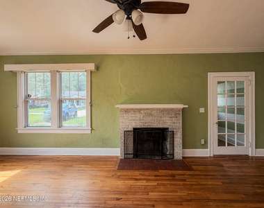 1031 Inwood Terrace - Photo Thumbnail 3