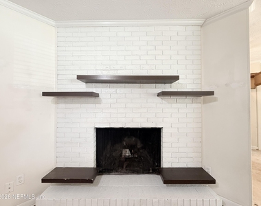 3983 Post Oak Road N - Photo Thumbnail 5