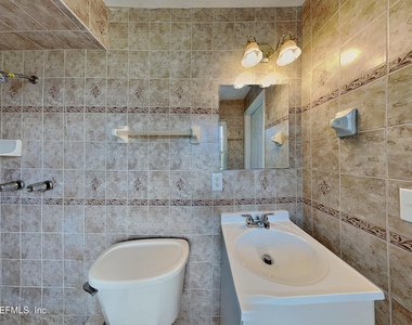3540 Calvados Avenue - Photo Thumbnail 12