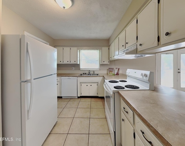 3540 Calvados Avenue - Photo Thumbnail 9