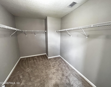 11646 Pacific Dogwood Court - Photo Thumbnail 27