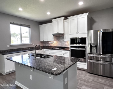 11646 Pacific Dogwood Court - Photo Thumbnail 8