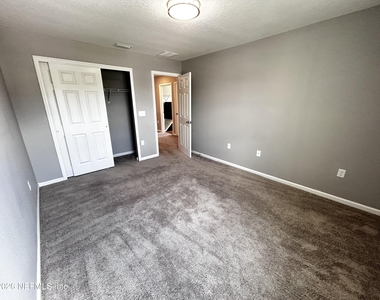 11646 Pacific Dogwood Court - Photo Thumbnail 13