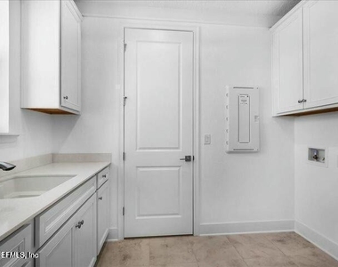 5322 Legacy Pines Way - Photo Thumbnail 21