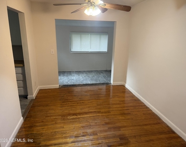 7244 Sandhurst Road S - Photo Thumbnail 8