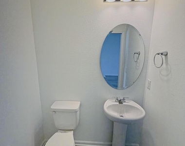 716 Cherry Elm Drive - Photo Thumbnail 16