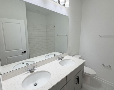 716 Cherry Elm Drive - Photo Thumbnail 13