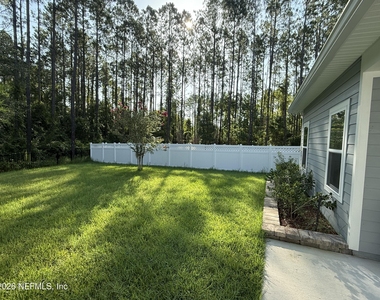 323 Holly Forest Drive - Photo Thumbnail 7