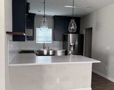 323 Holly Forest Drive - Photo Thumbnail 3