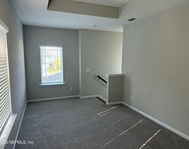 323 Holly Forest Drive - Photo Thumbnail 12