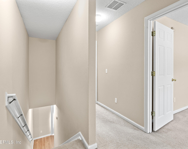 313 Scrub Jay Drive - Photo Thumbnail 18