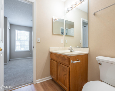 313 Scrub Jay Drive - Photo Thumbnail 24