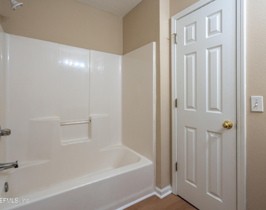 313 Scrub Jay Drive - Photo Thumbnail 25