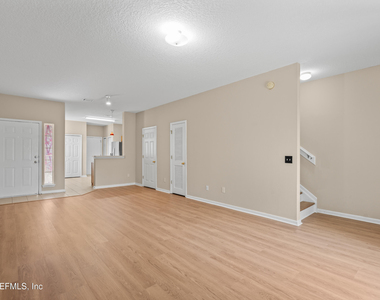 313 Scrub Jay Drive - Photo Thumbnail 11
