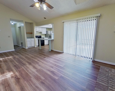 12958 Medford Lane - Photo Thumbnail 9
